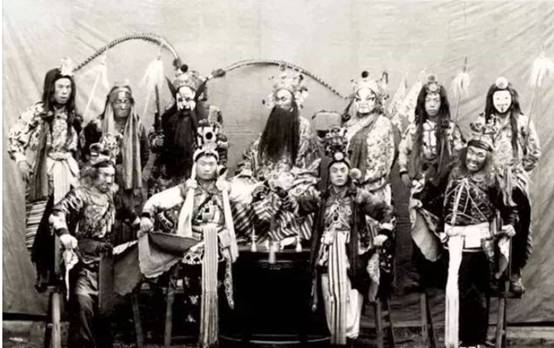 清朝人留辫子是因为秃顶吗,清朝强制留辫子