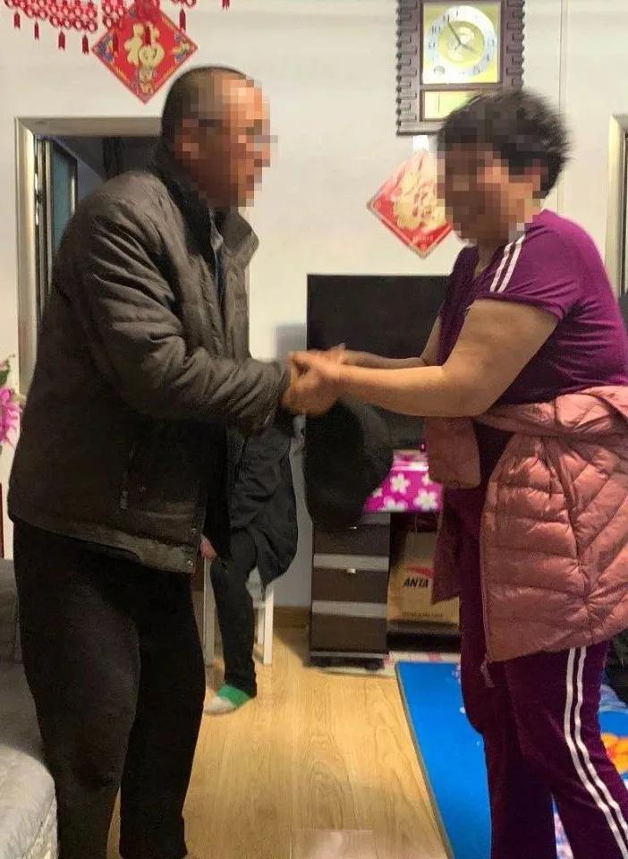 居民小区失火警民合力化解危机,一场火灾引邻居纠纷