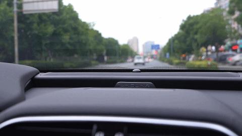 买车4s店送的车贴膜是玻璃膜吗,买车送的玻璃膜是什么时候贴的