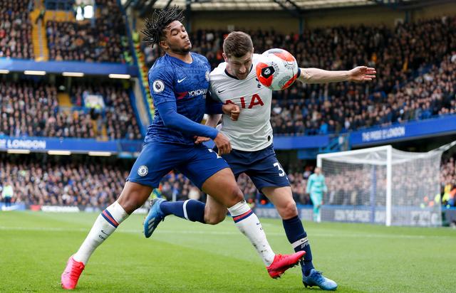 穆里尼奥谈防守反击不过时,狂人穆里尼奥如何克制巴萨