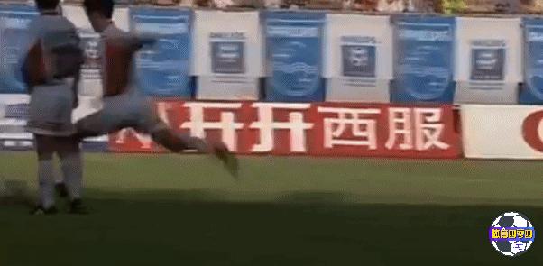 李霄鹏停球精彩瞬间,李霄鹏最霸气的视频