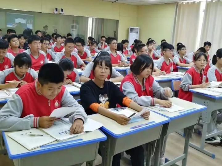 英语口语语音互动直播,英语口语直播外教一对一免费教学