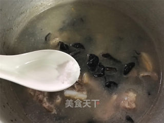 咸肉排骨怎么蒸好吃又不腻,咸肉排骨腌笃鲜正宗做法