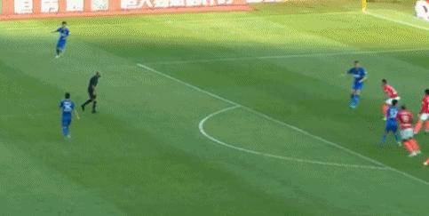 把最纯正意大利足球带来东莞，这个爸爸说足球应该这样学