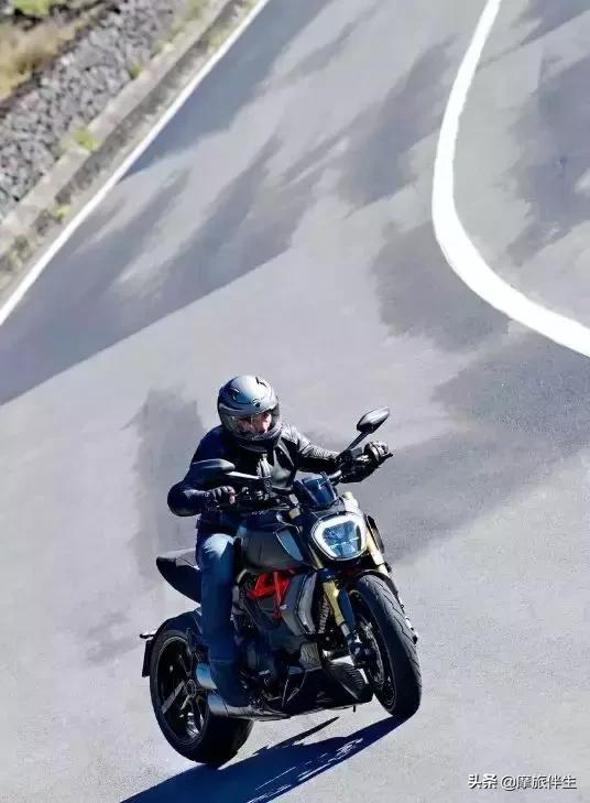 二手杜卡迪大魔鬼2018价格多少,杜卡迪大魔鬼xdiavel版价格