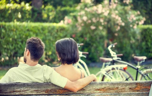 不爱了又离不了的婚姻,过不了离不了的婚姻该怎么继续