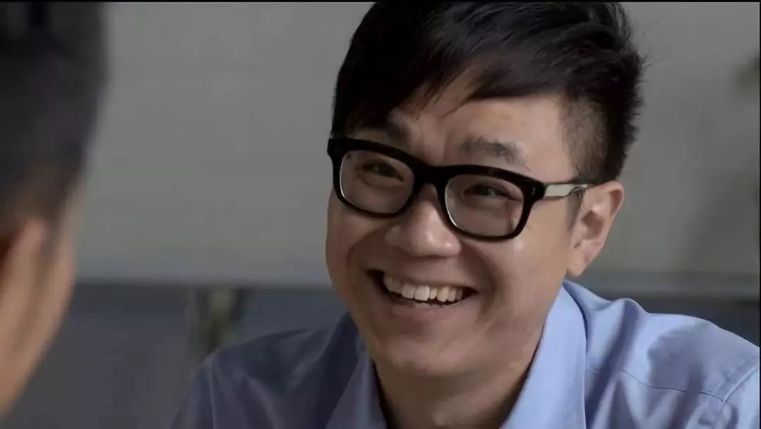 我把《屌丝男士》再刷了一遍，却再也笑不出声来