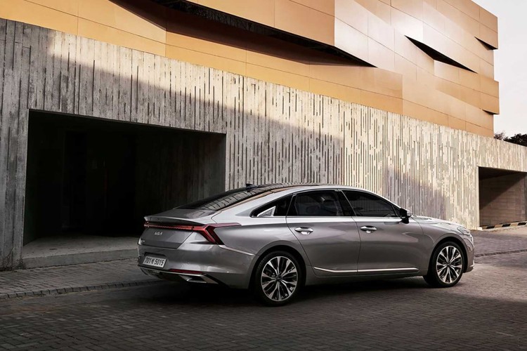 新款起亚k8实车曝光,全新款2022年起亚k8试驾视频