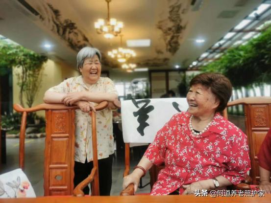 老人非要住我家养老怎么办,老人不想去养老院