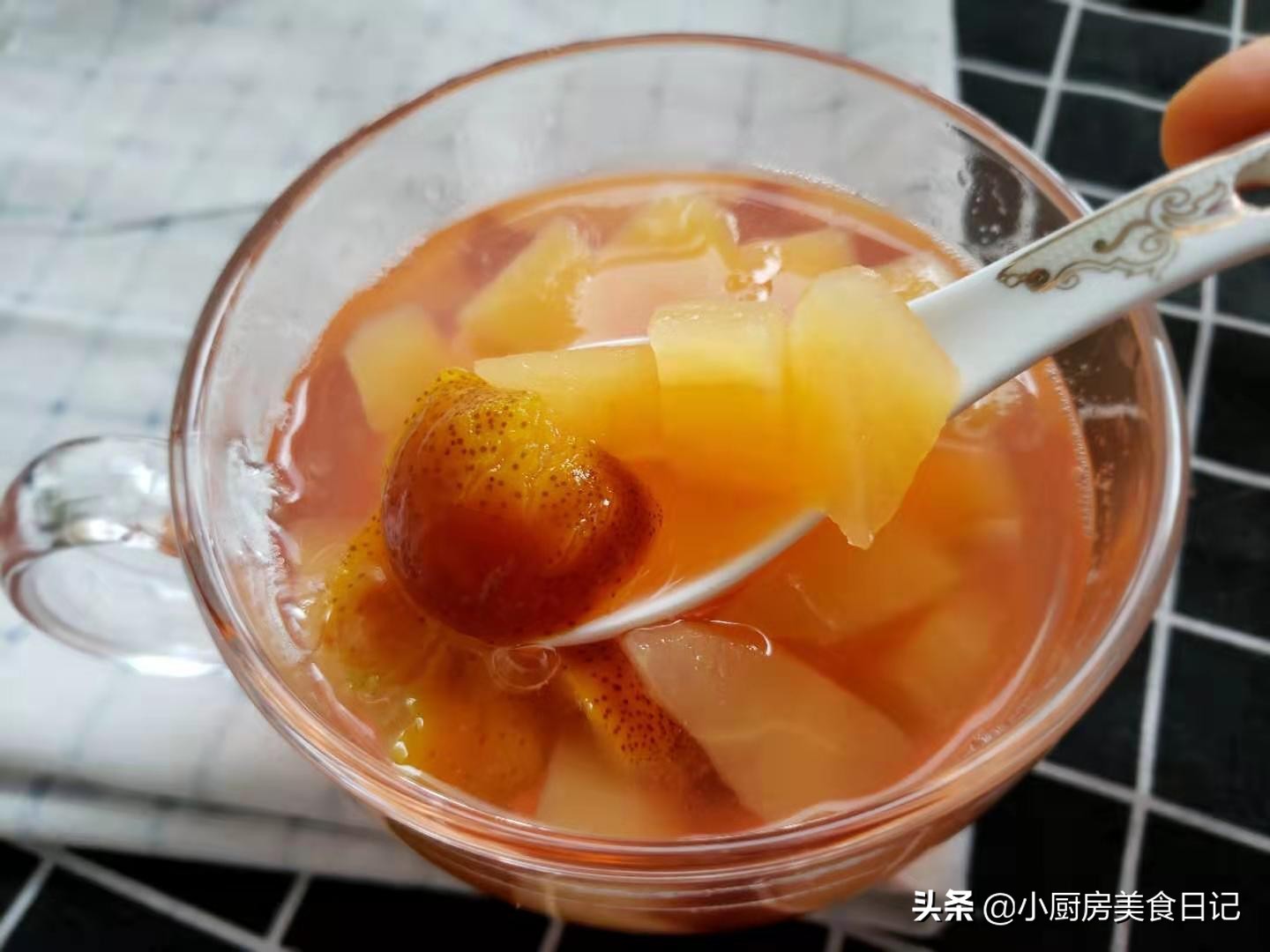 酸酸甜甜的山楂苹果水超级好喝,冬天太冷不爱喝水