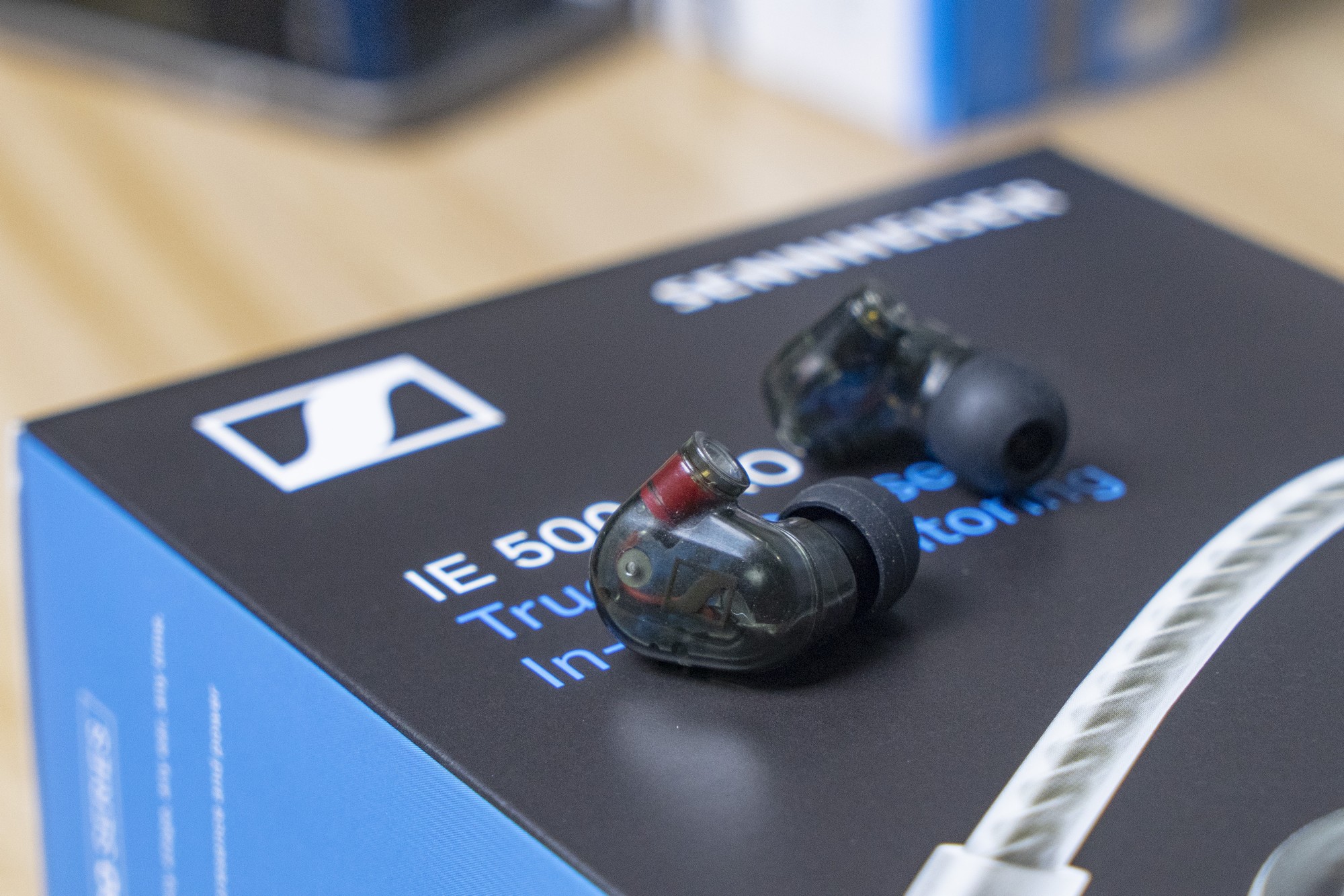 W的开箱/Sennheiser的监听双子IE400PRO和IE500PRO