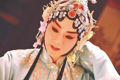 想让眼睛明亮有神吃什么,想要眼睛更亮护眼方法不重样