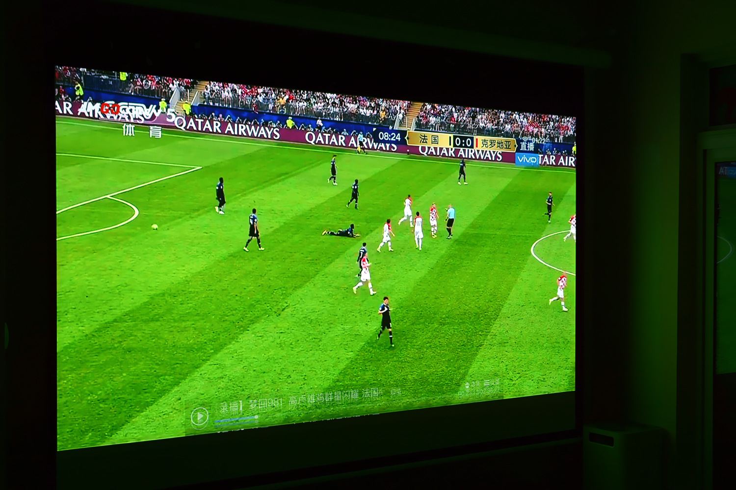 坚果4k超高清投影仪,坚果j10和当贝x3投影哪个好