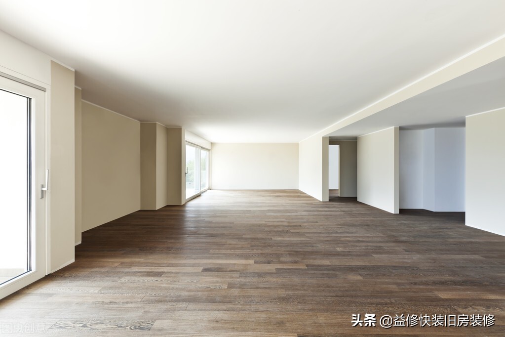 瓷砖不平上铺木地板怎么找平,木地板铺设地面要找平吗