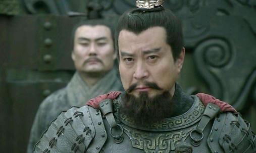 曹操到底是英雄还是奸雄,曹操到底是忠臣还是汉贼