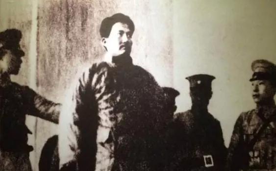 方志敏：藏在山洞被贴身警卫出卖，牺牲22年后，才发现遗骸