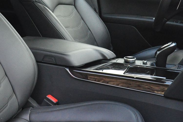 凯迪拉克ct6试驾19款视频麋鹿测试,2022款凯迪拉克ct6试驾视频