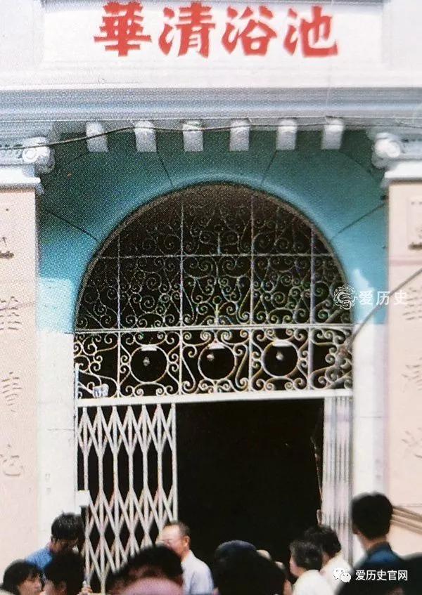 天津青年路的老照片1990年,天津市南京路图片