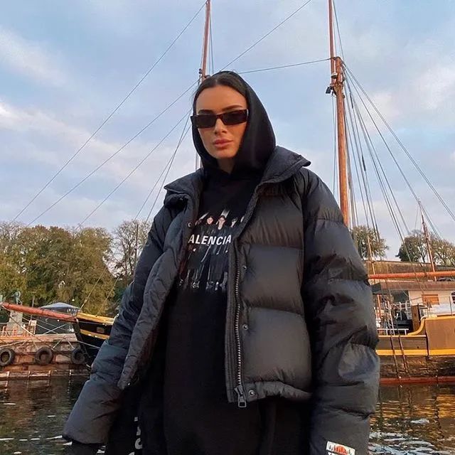 中国体育生标志的羽绒服,体育生羽绒服火了