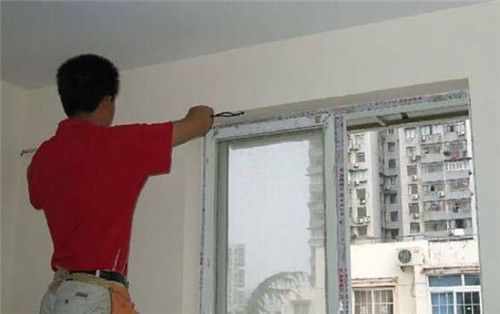 窗帘怎样安装视频教程,窗帘如何安装教程视频