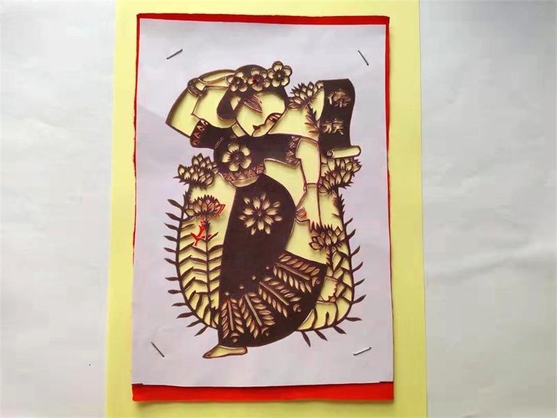 傣族传统剪纸图片,傣族服饰剪纸做法