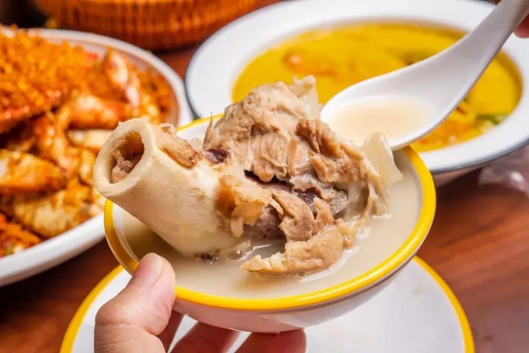 4.9折！火爆澳门22年的“星记猪骨”登陆杭州，排再长的队也要去拔草