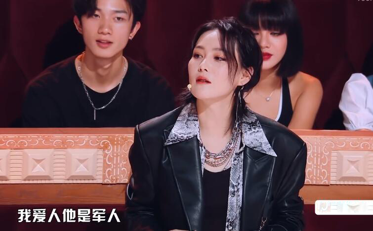 一身黑料、被踩进泥里的张馨予，是如何把一手烂牌打成王炸的？