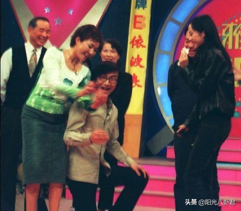 汪峰的婚姻历史四段过程,汪峰的四段恋爱史