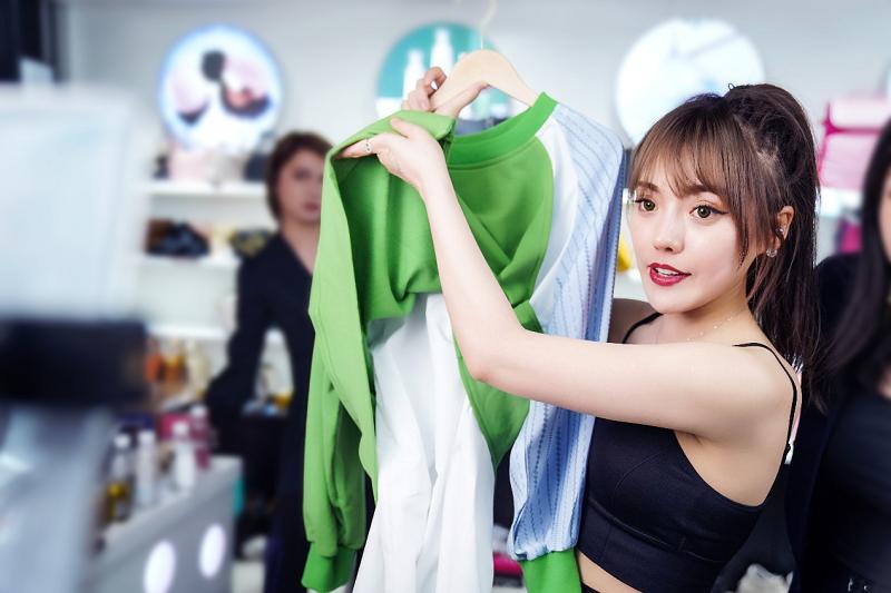 辛巴百亿电商帝国,快手主播辛巴的帝国