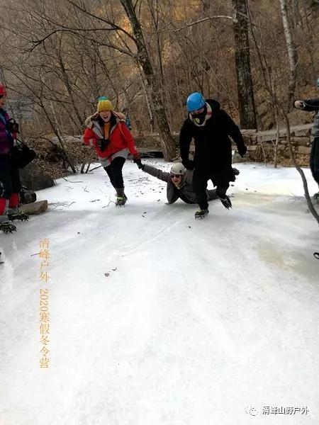 适合小学生寒假去的冬令营,冬天儿童冰雪游学