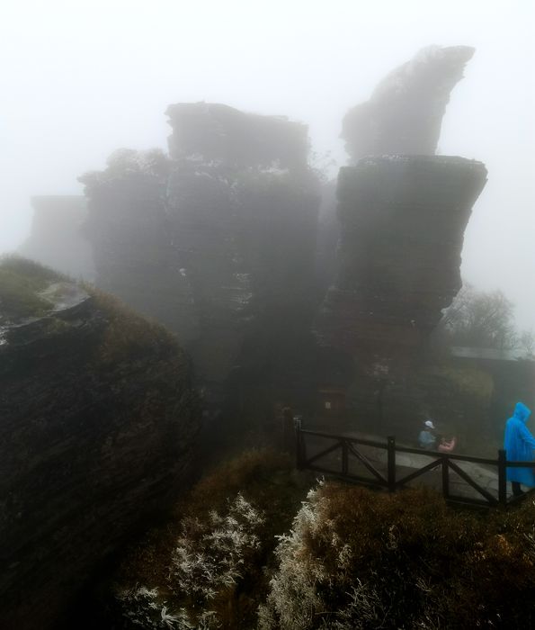 雨中的梵净山景色,烟雨梵净山