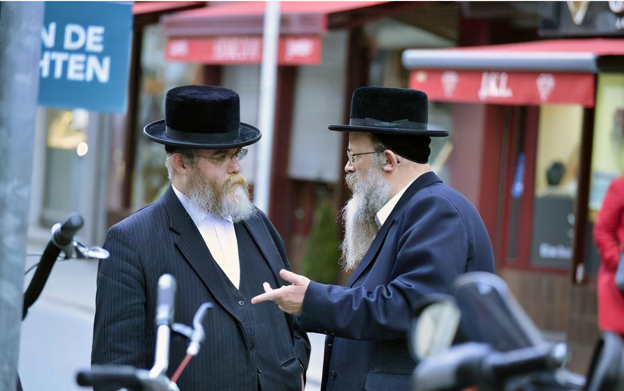 当你落魄、连亲人都瞧不起时,建议学学犹太人“*款贷**”思维