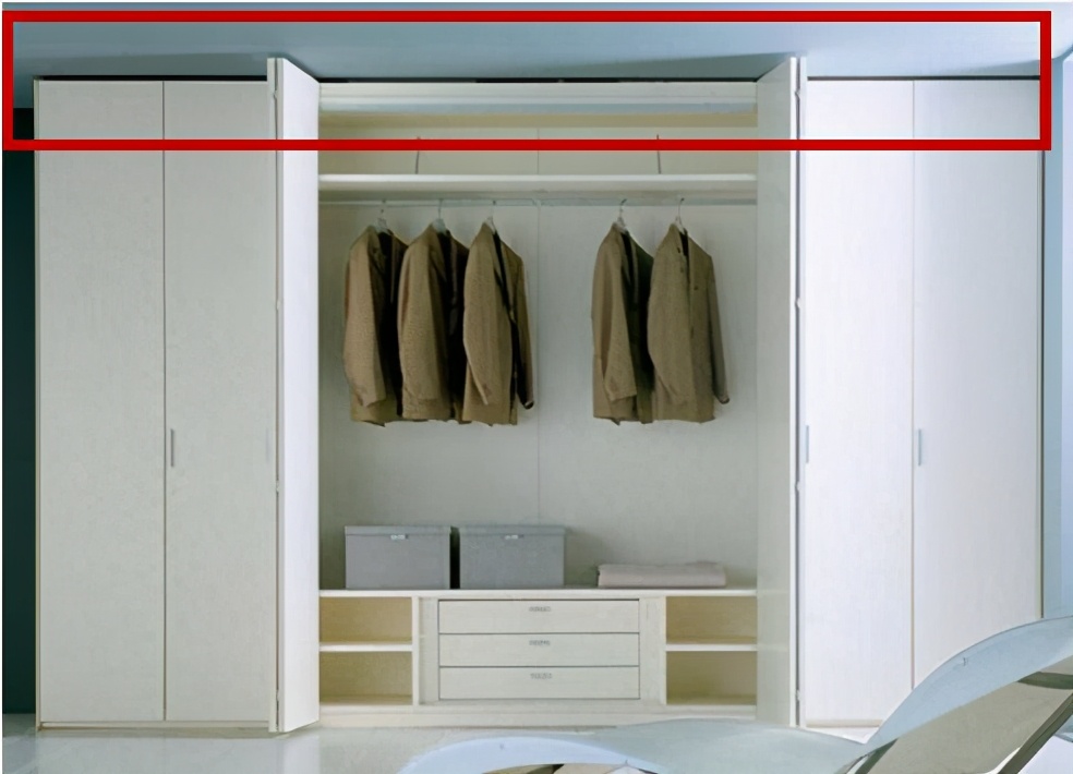 衣柜顶灰尘怎么处理,衣柜里面的灰尘太多怎么清理