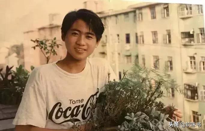 韩寒练习开赛车,韩寒什么时候开始玩赛车的