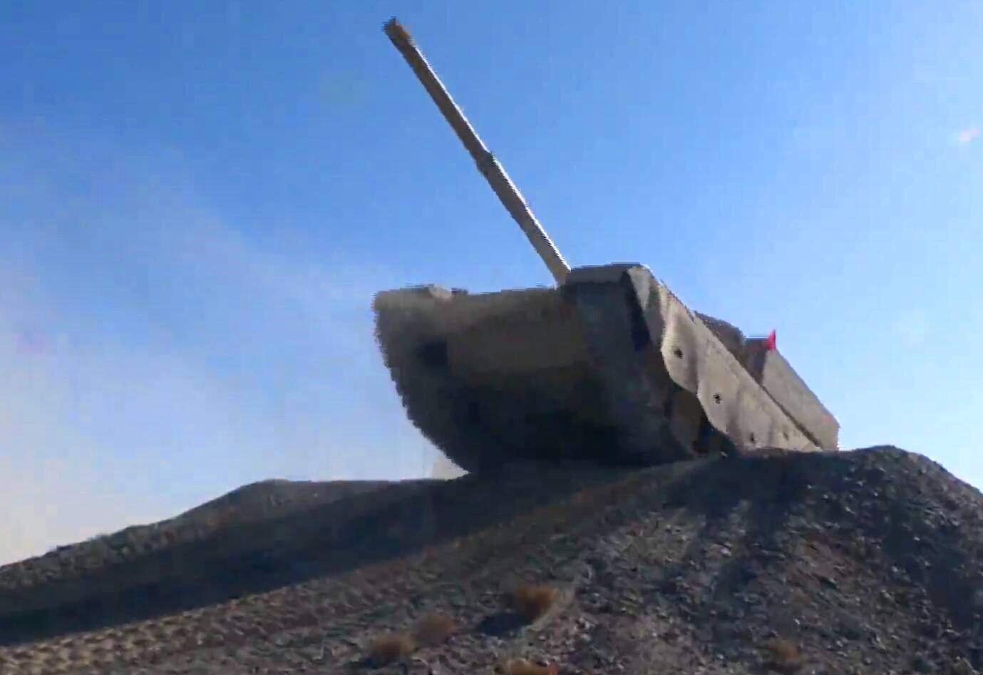 04a步兵战车和99a式步兵战车,99a主战坦克加04a步兵战车