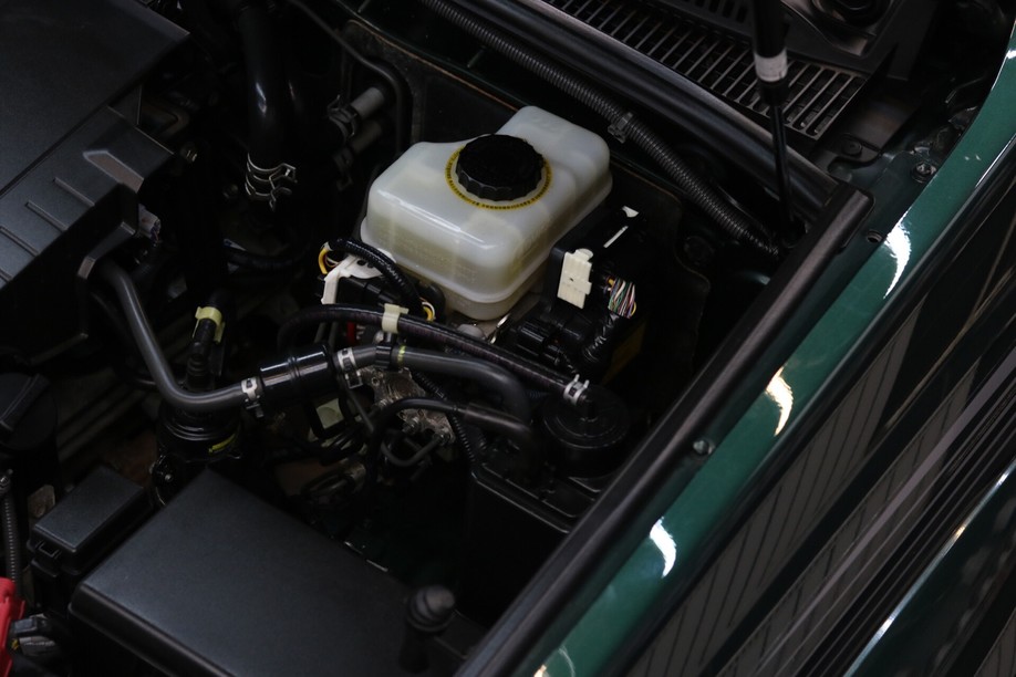 怪兽修车:修复一辆09款中东版丰田霸道,最终旧车变新车