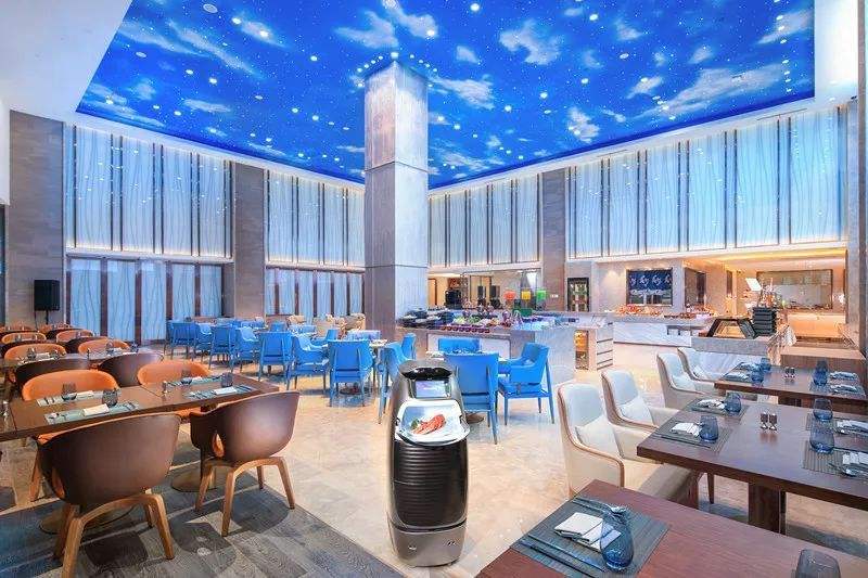 马云在杭州的高科技“无人酒店”，一晚899，现状如何了？