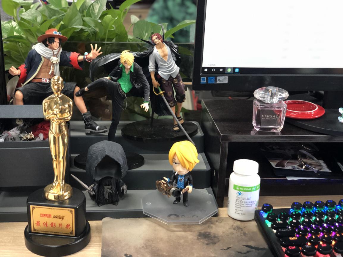 互联网大厂的工位,互联网公司工位布局