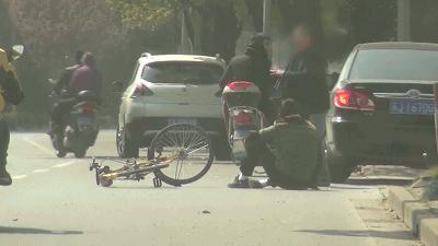 为什么碰瓷的人很少碰豪车,碰瓷为什么不敢碰豪车