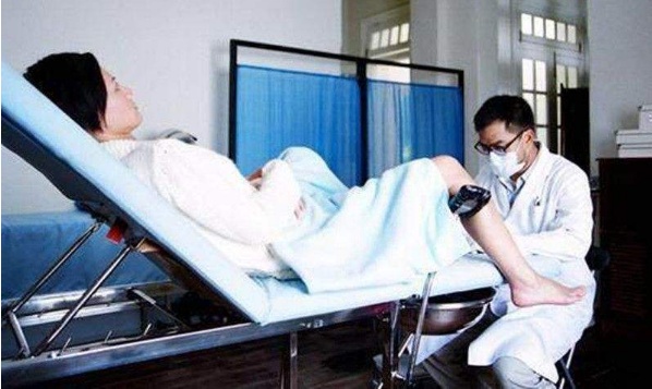 顺产内检是怎样的,顺产前需要经历几次内检