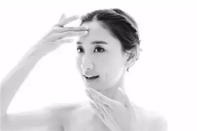 用完能看到效果的面膜,用完面膜脸发荧光