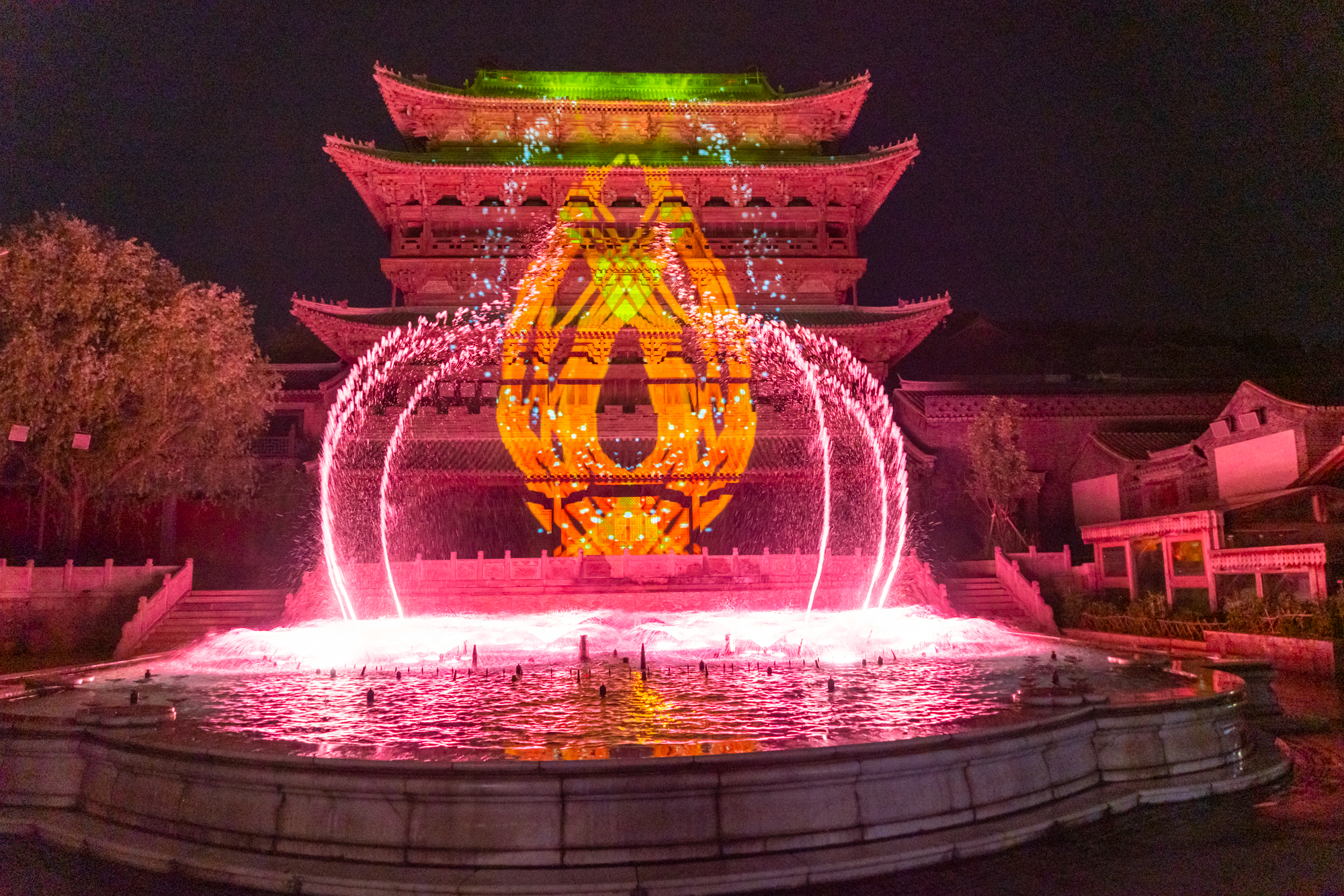 司马台长城的壮观雄奇+北方人的梦里水乡，都在这座京郊水镇了