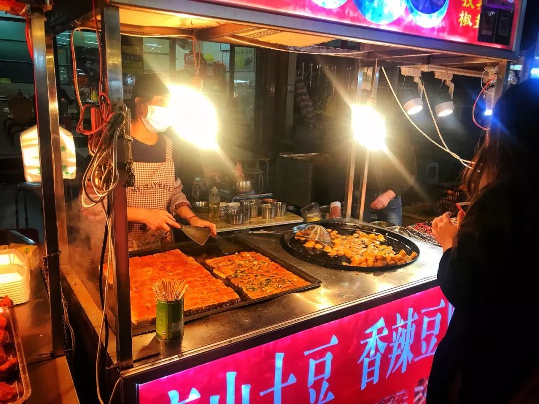 广西一家三口自驾游视频,一家三口游广西