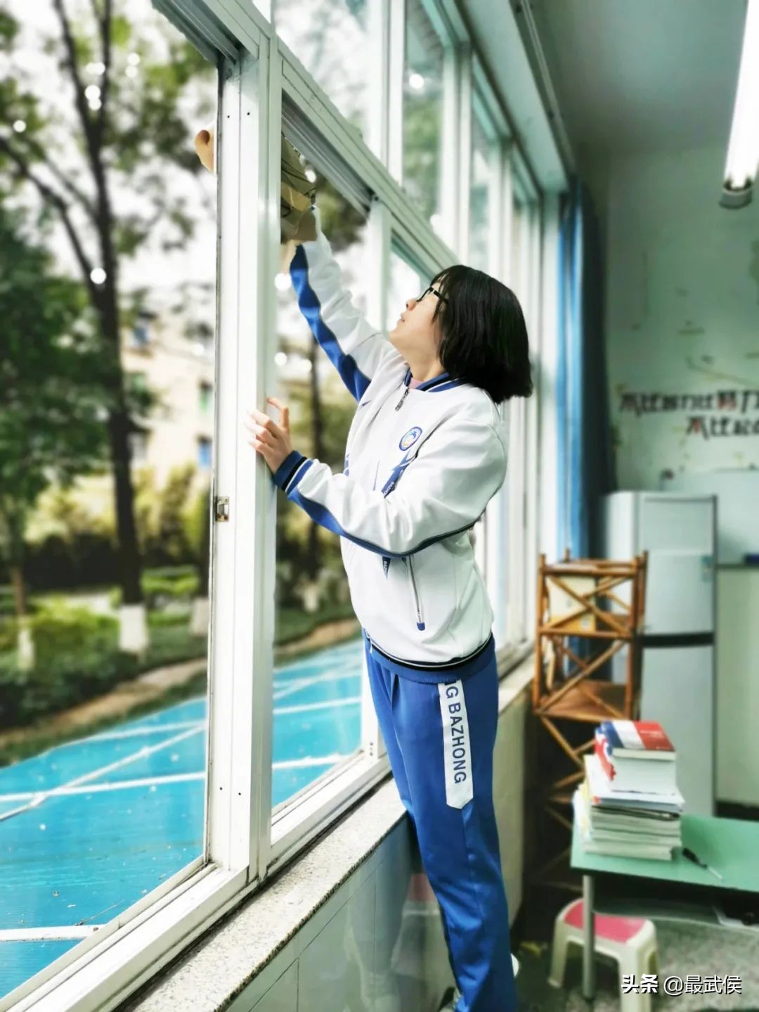 孩子开学生活步入正轨视频,开学后的校园生活