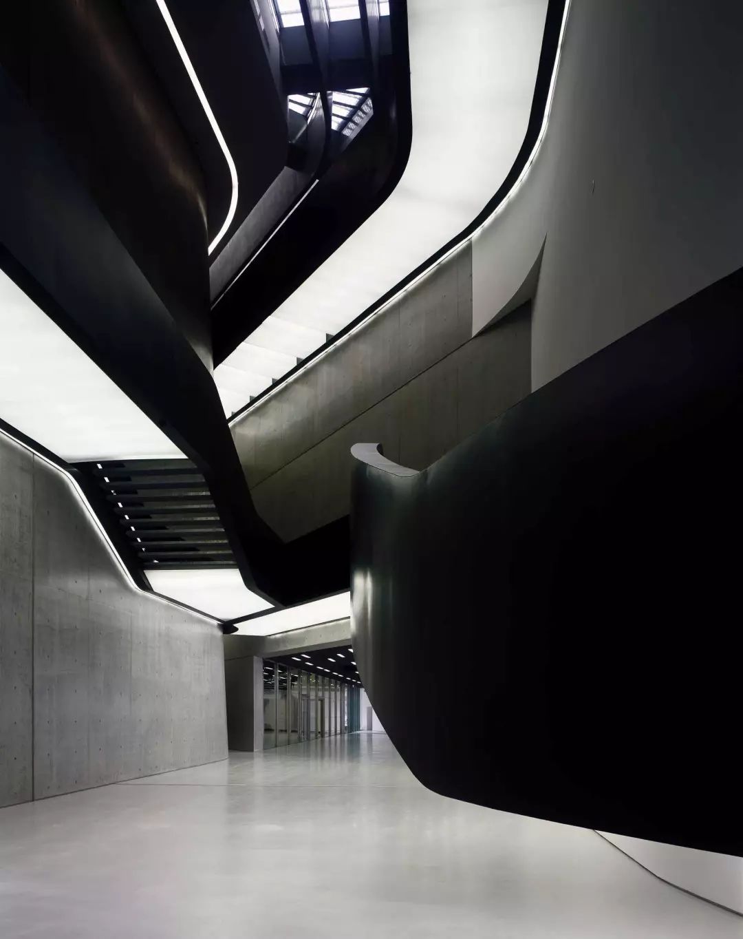 建筑界女魔头扎哈的作品,建筑界女魔头扎哈的设计