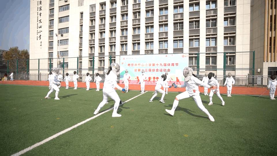 击剑校园比赛,学校击剑运动会