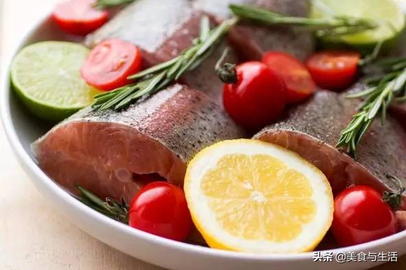 日料三文鱼是虹鳟鱼吗,国内日料店的三文鱼是虹鳟吗