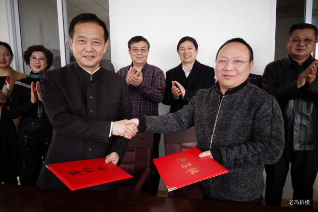 合作就是发挥各自的优势,合作新兴产业