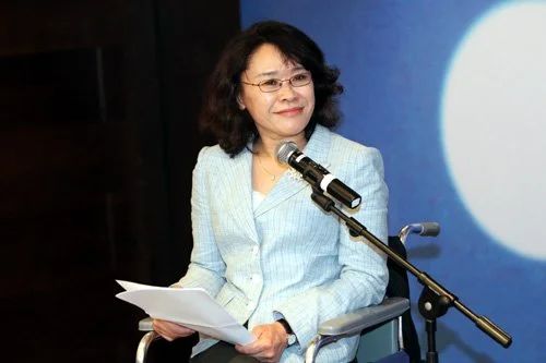 名人故事缩短版10篇,名人故事大全100字20篇