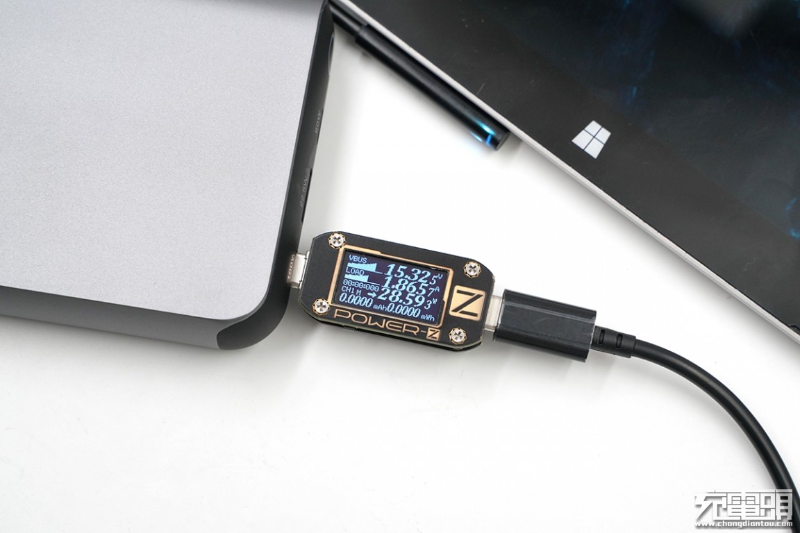 绿巨能充电器快充测评,绿巨能22.5瓦充电器